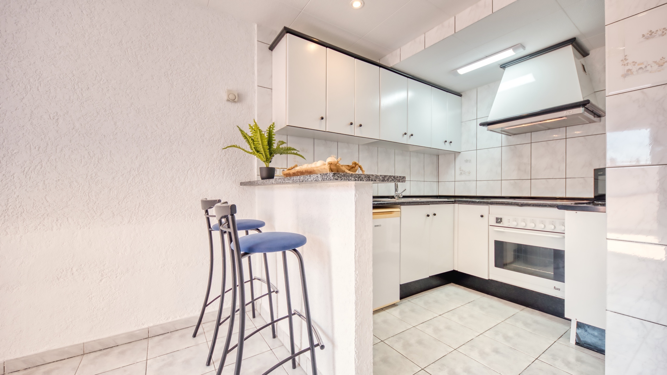 Holiday villas Costa Brava Spain - Villa Maribel - Kitchen