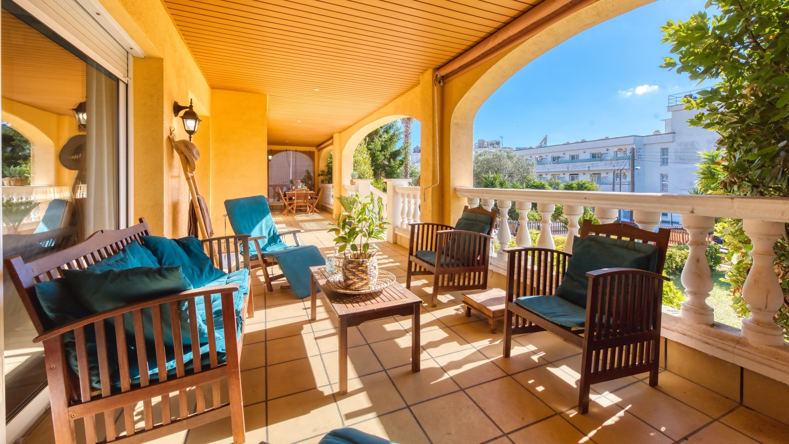 Holiday villas Costa Brava Spain - Villa Summertime - Terrace