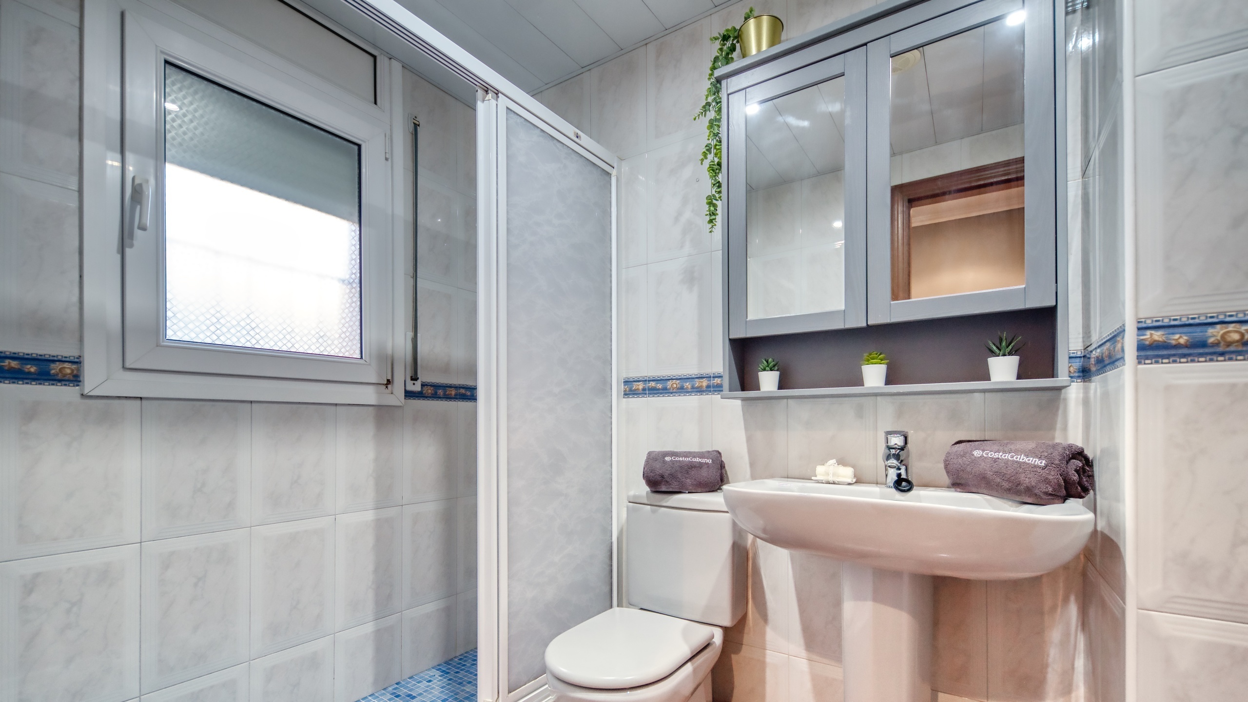 Holiday villas Costa Brava Spain - Villa Summertime - Bathroom