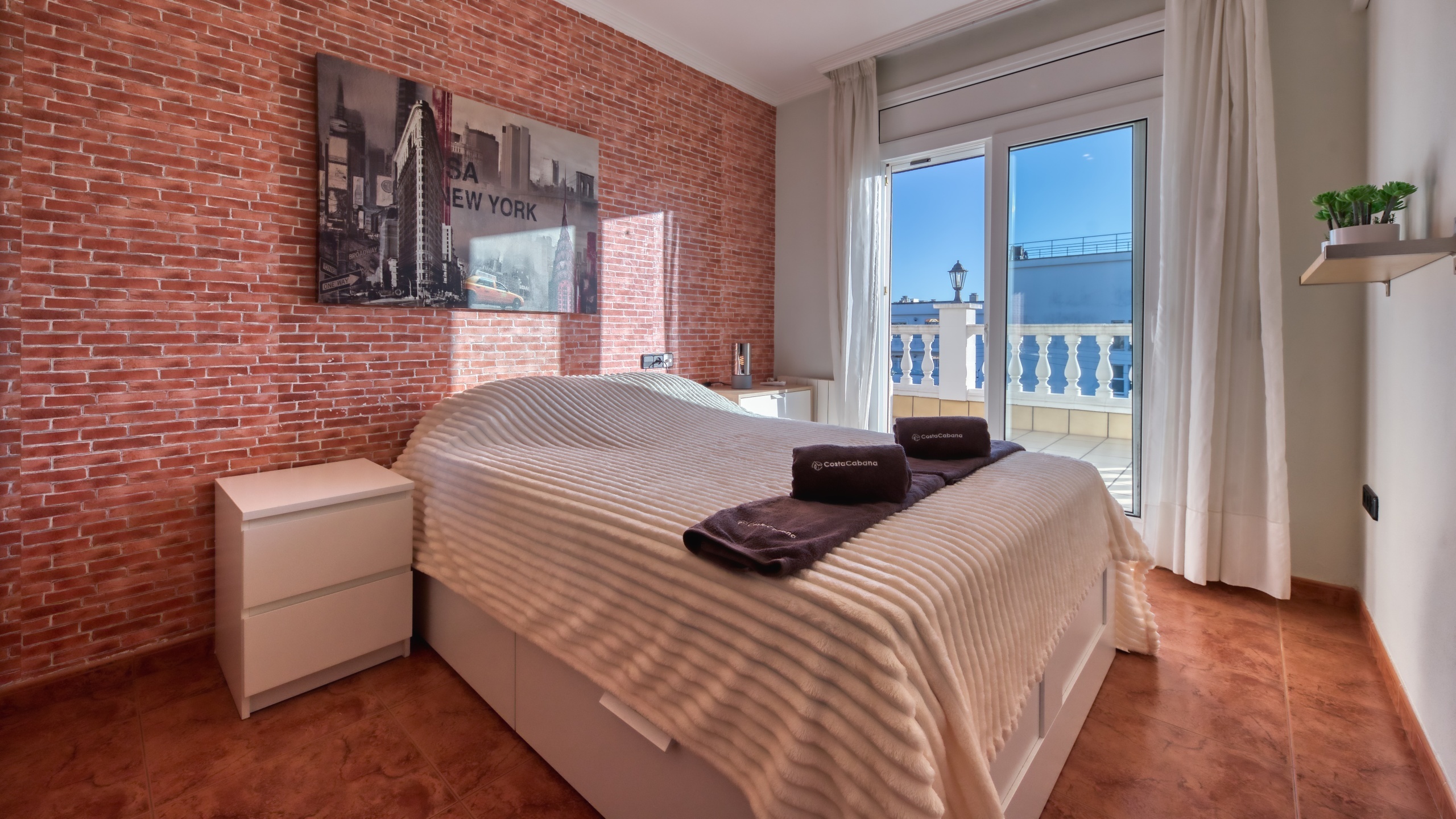 Holiday villas Costa Brava Spain - Villa Summertime - Bedroom