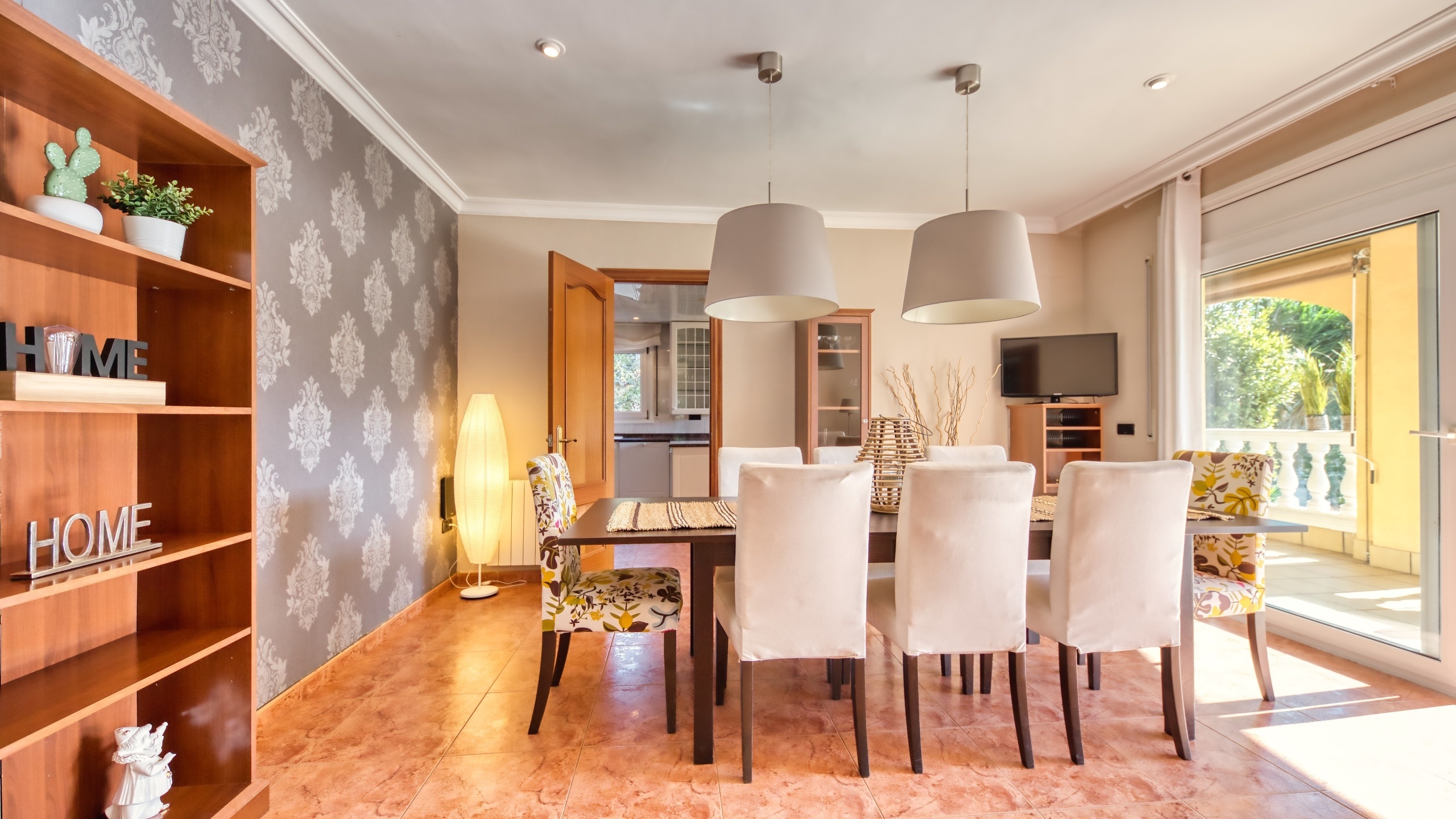 Holiday villas Costa Brava Spain - Villa Summertime - Dining room