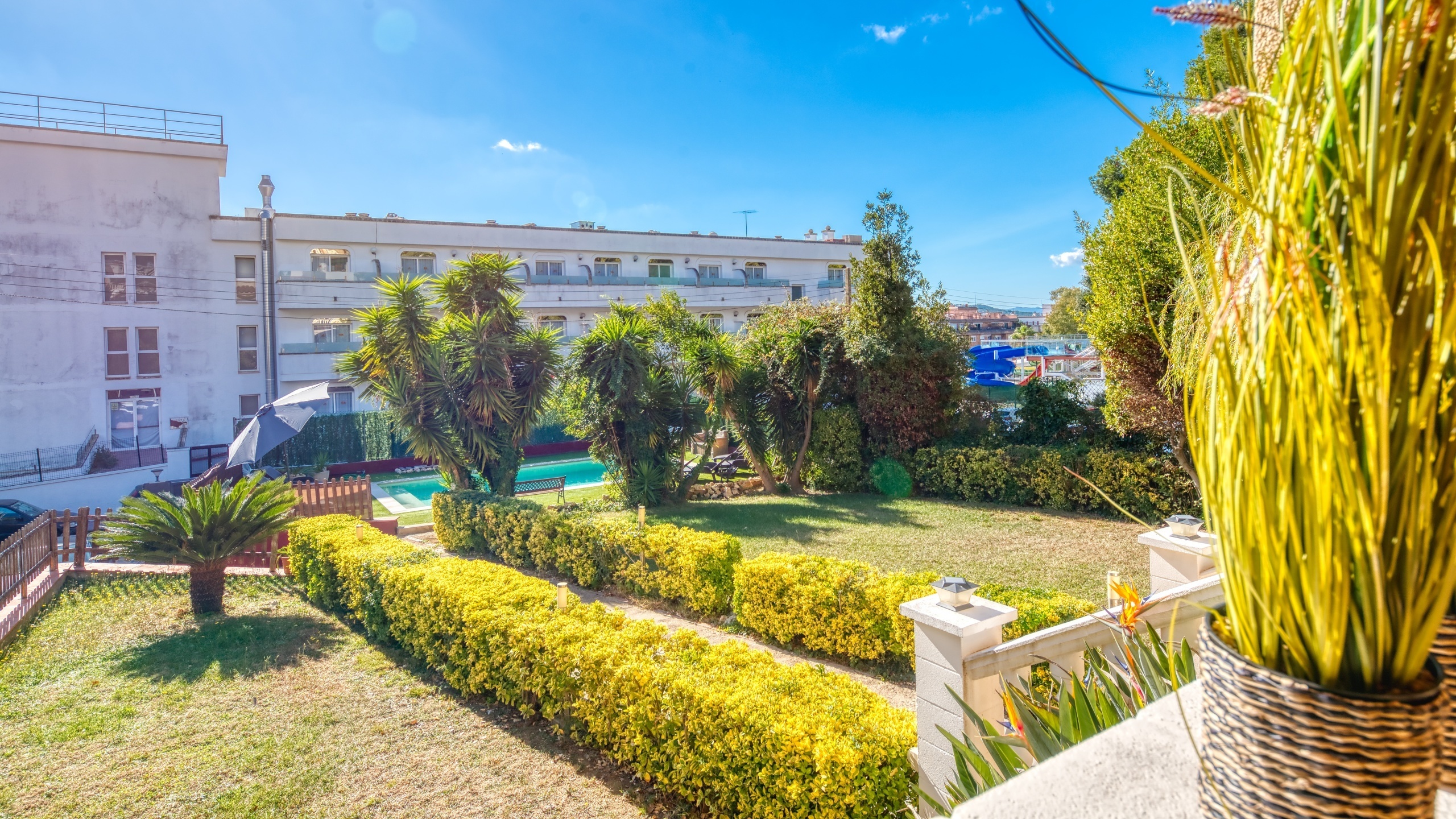 Holiday villas Costa Brava Spain - Villa Summertime - Garden