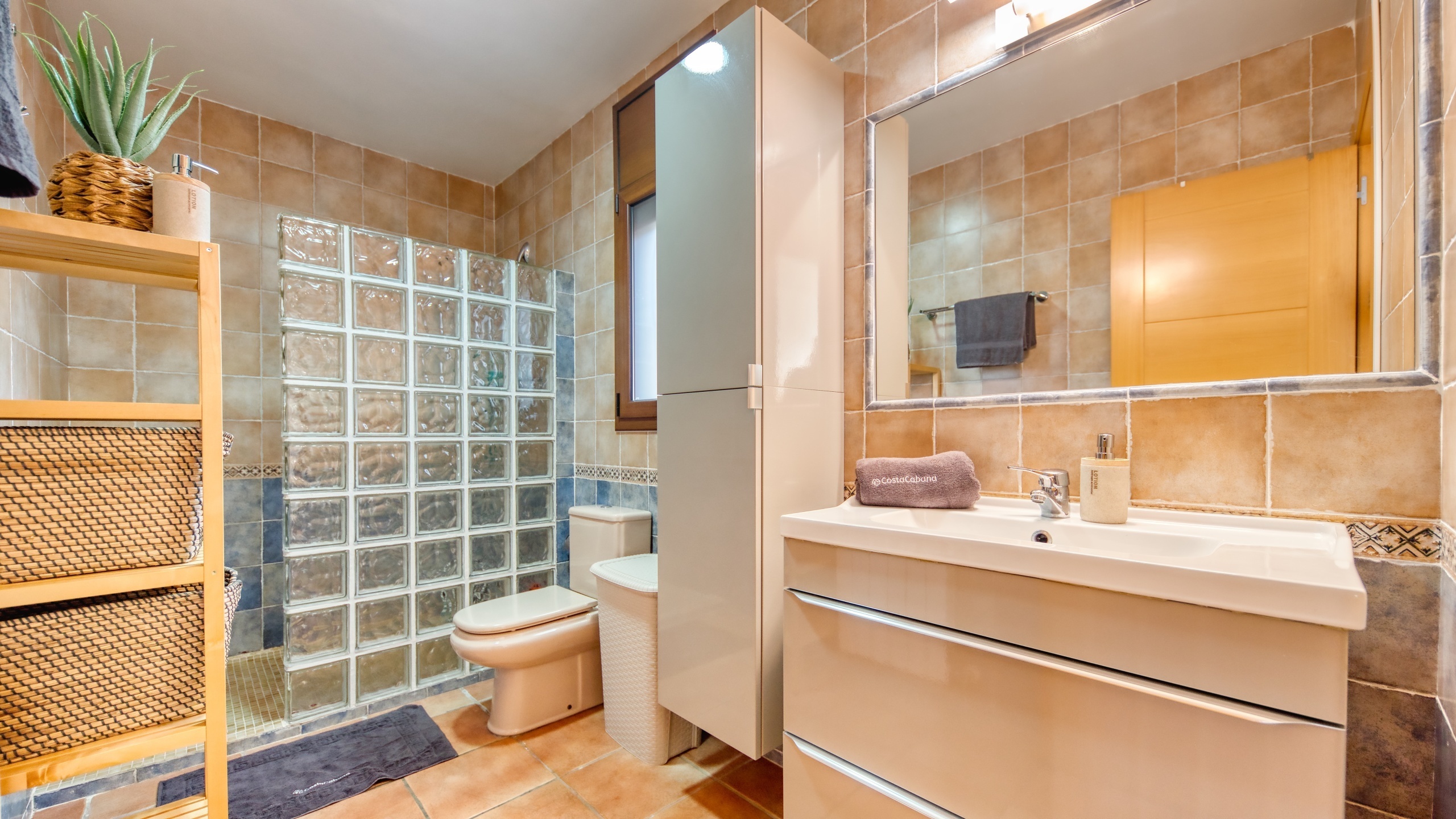Holiday villas Costa Brava Spain - Villa Verger - Bathroom