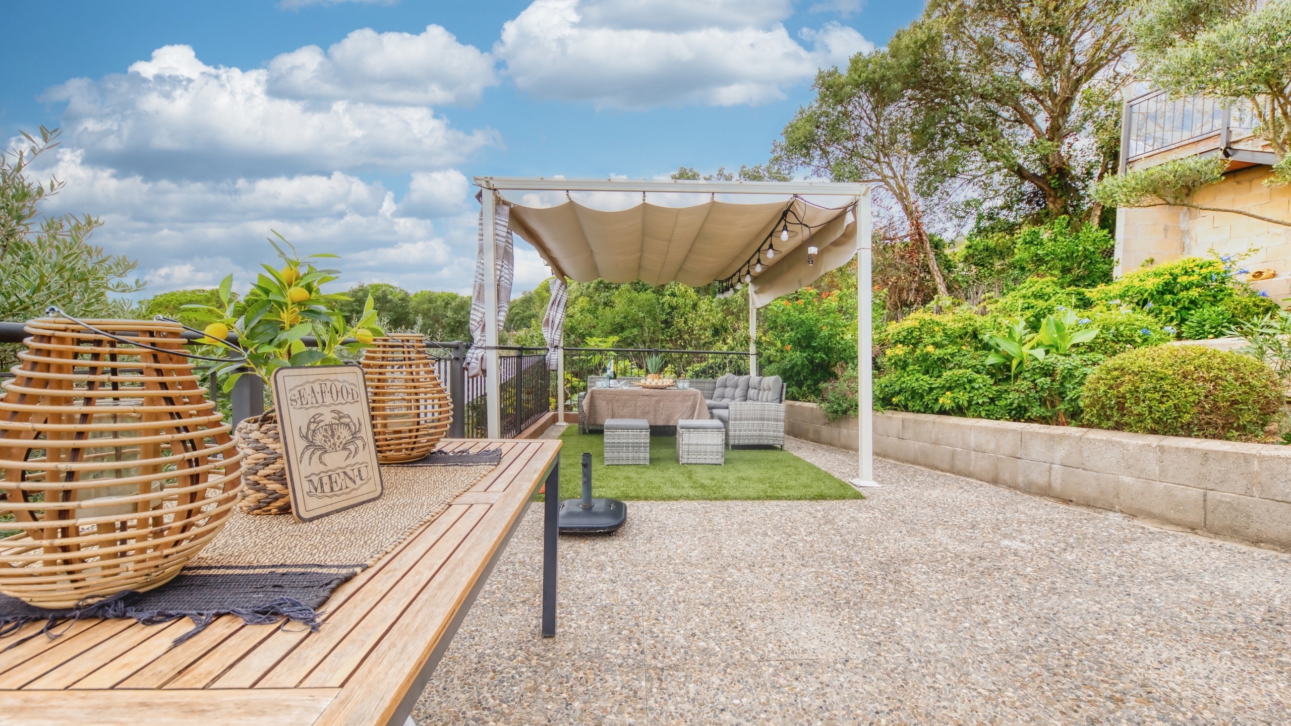 Holiday villas Costa Brava Spain - Villa Verger - BBQ Area