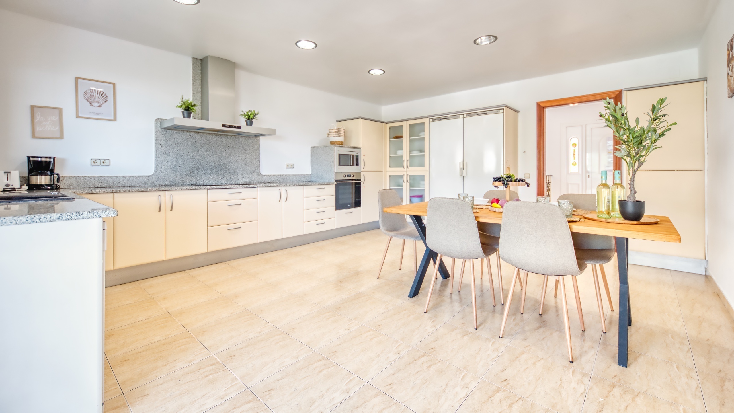 Holiday villas Costa Brava Spain - Villa Marysol - Kitchen