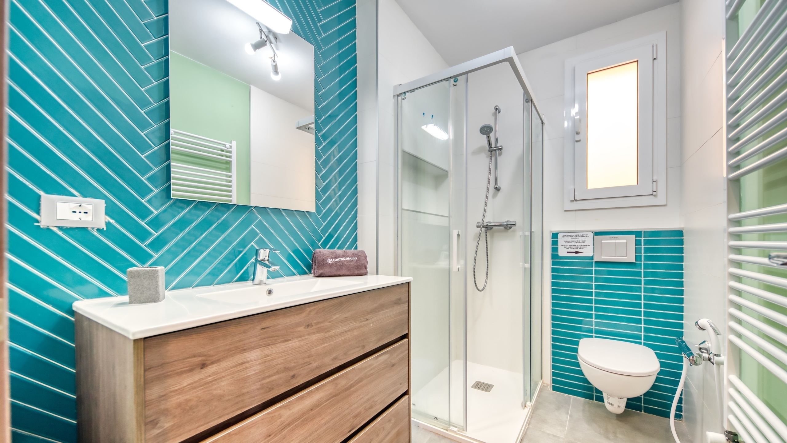 Holiday villas Costa Brava Spain - Villa BellaVista - Bathroom