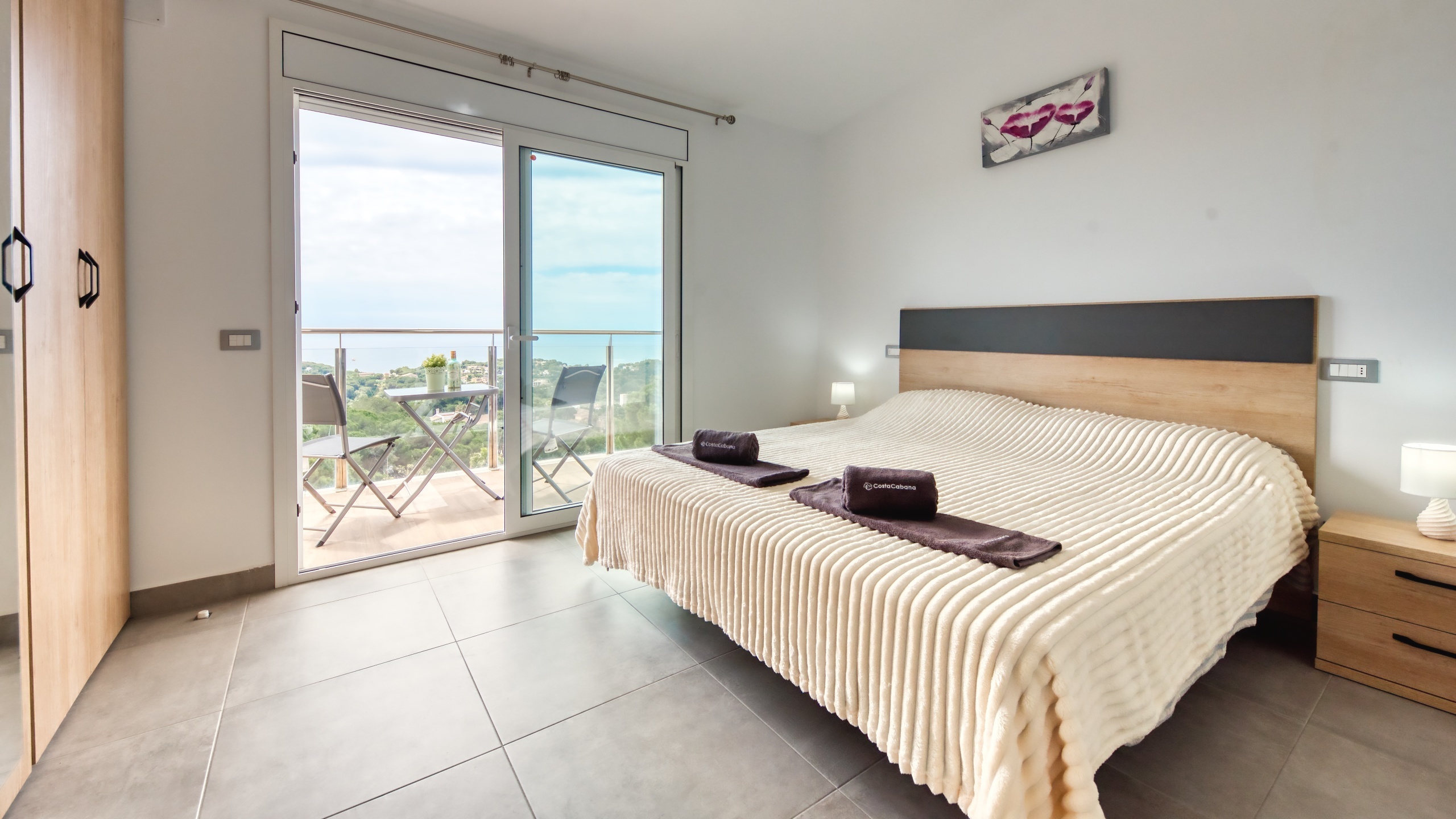 Holiday villas Costa Brava Spain - Villa BellaVista - Master bedroom