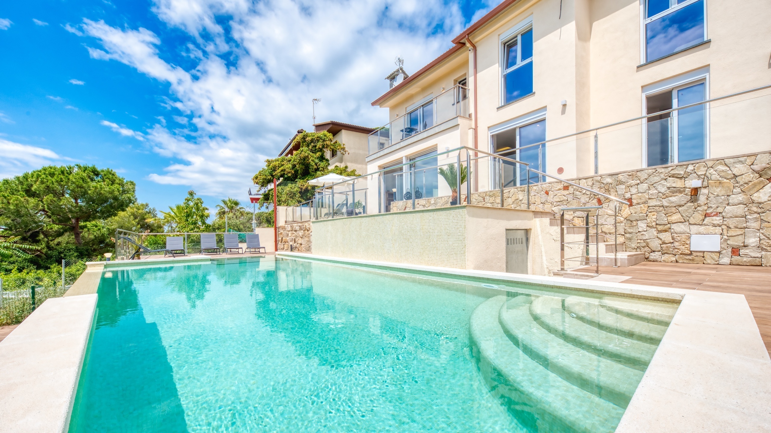 Holiday villas Costa Brava Spain - Villa BellaVista - Villa outside