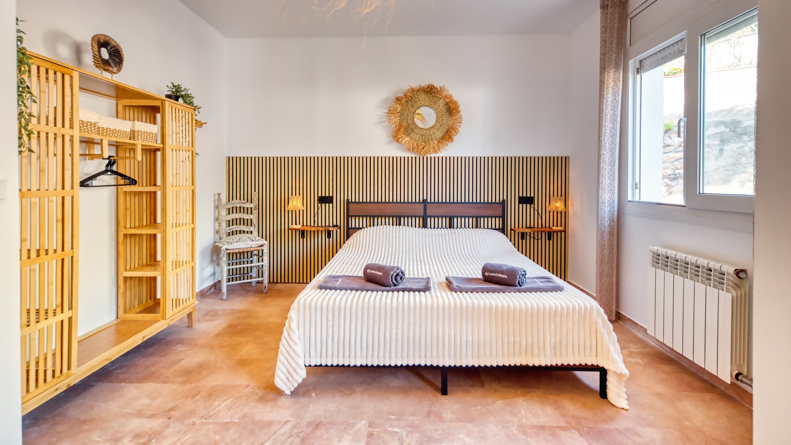 Holiday villas Costa Brava Spain - Villa Ibiza - Bedroom