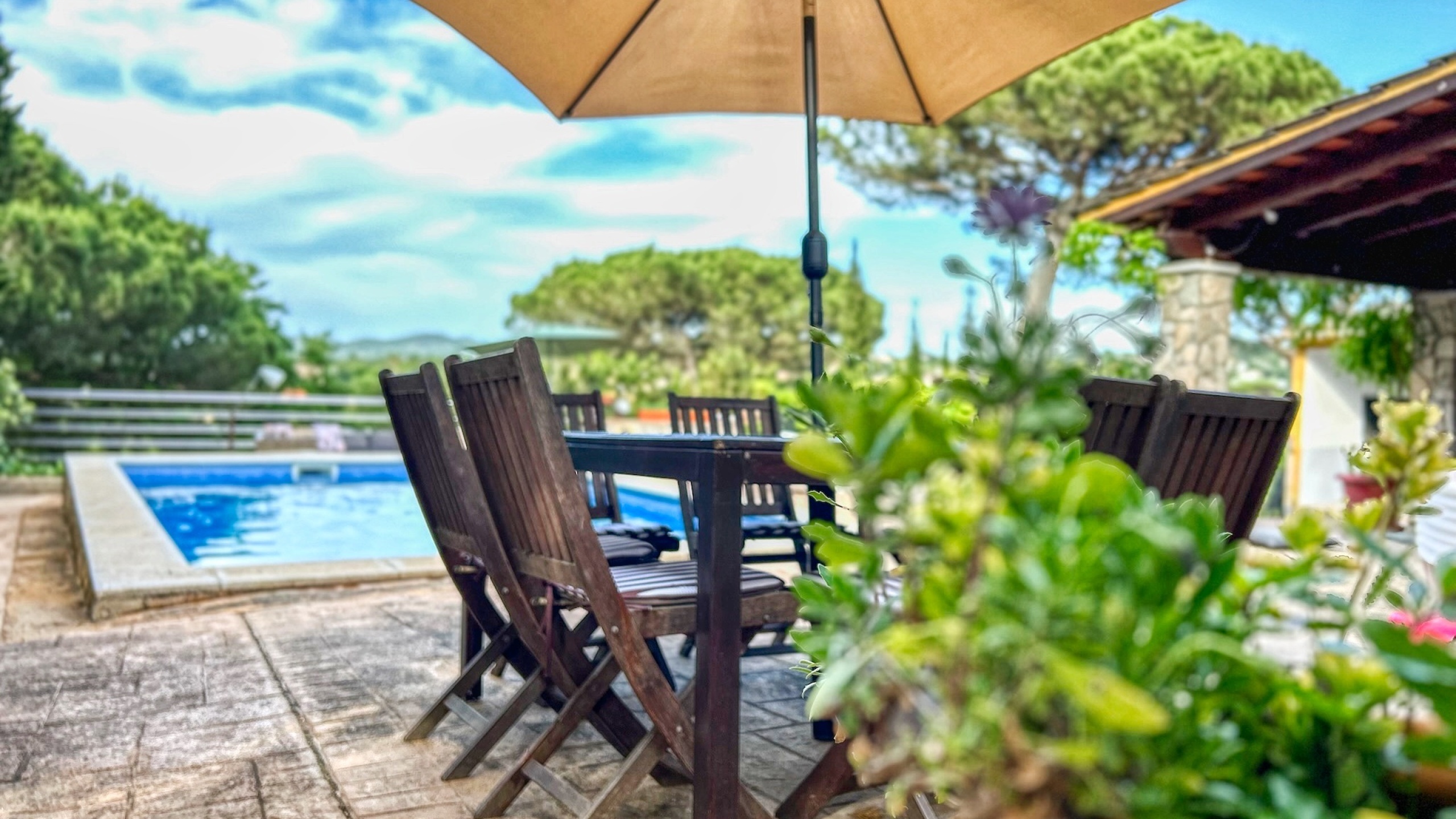 Holiday villas Costa Brava Spain - Villa Iako - Villa outside