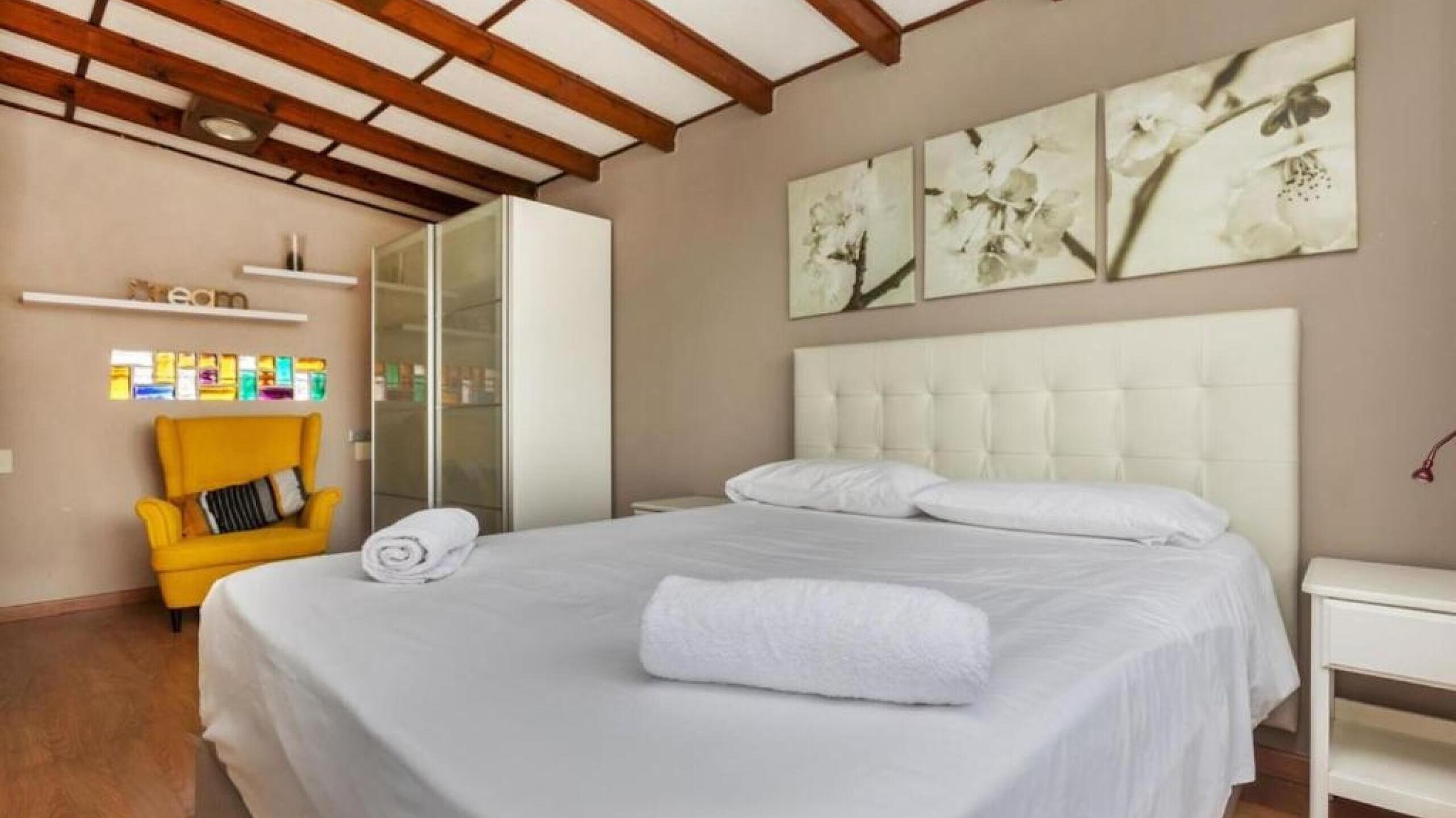 Holiday villas Costa Brava Spain - Villa Soleia - Bedroom