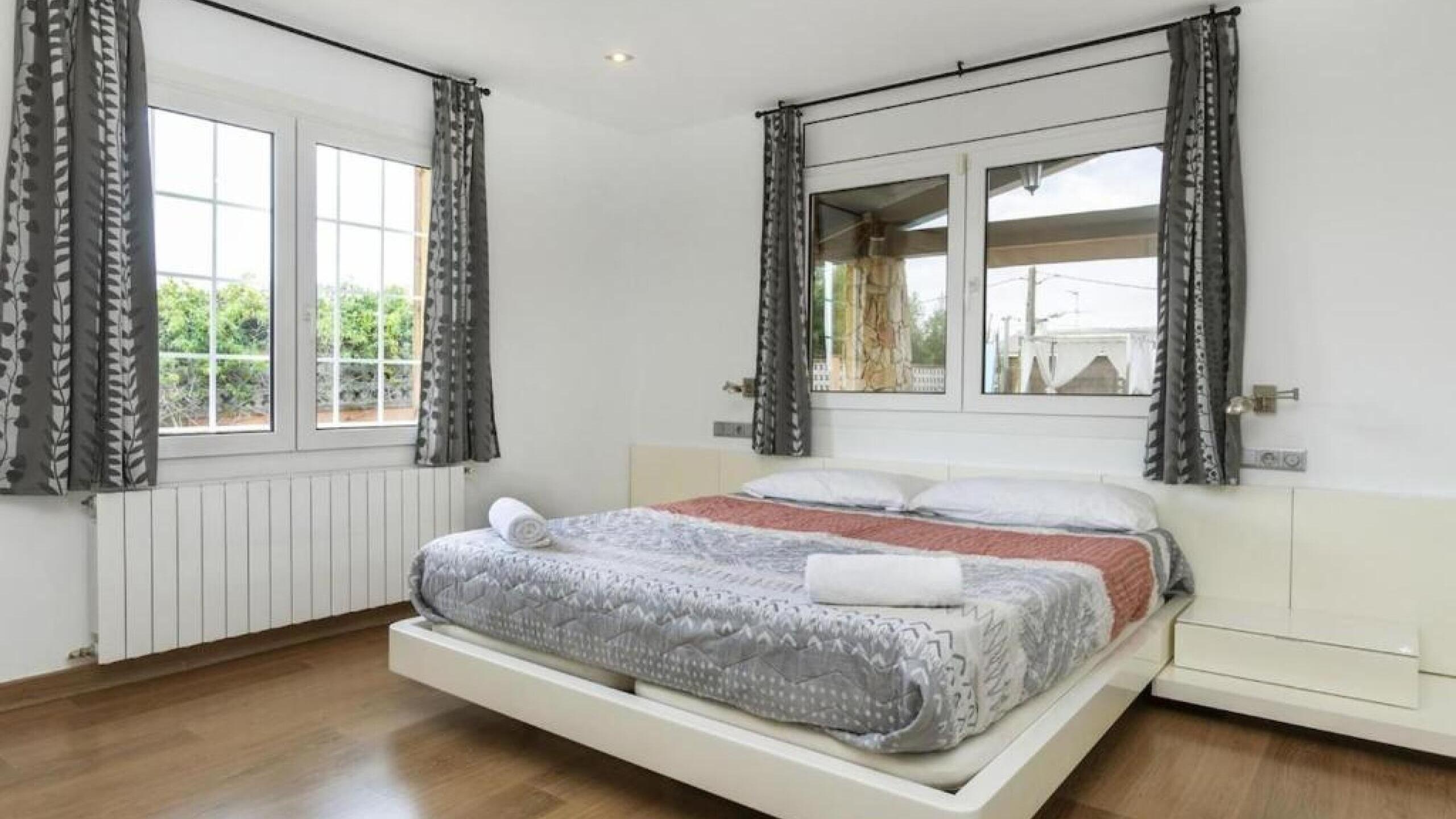 Holiday villas Costa Brava Spain - Villa Soleia - Bedroom