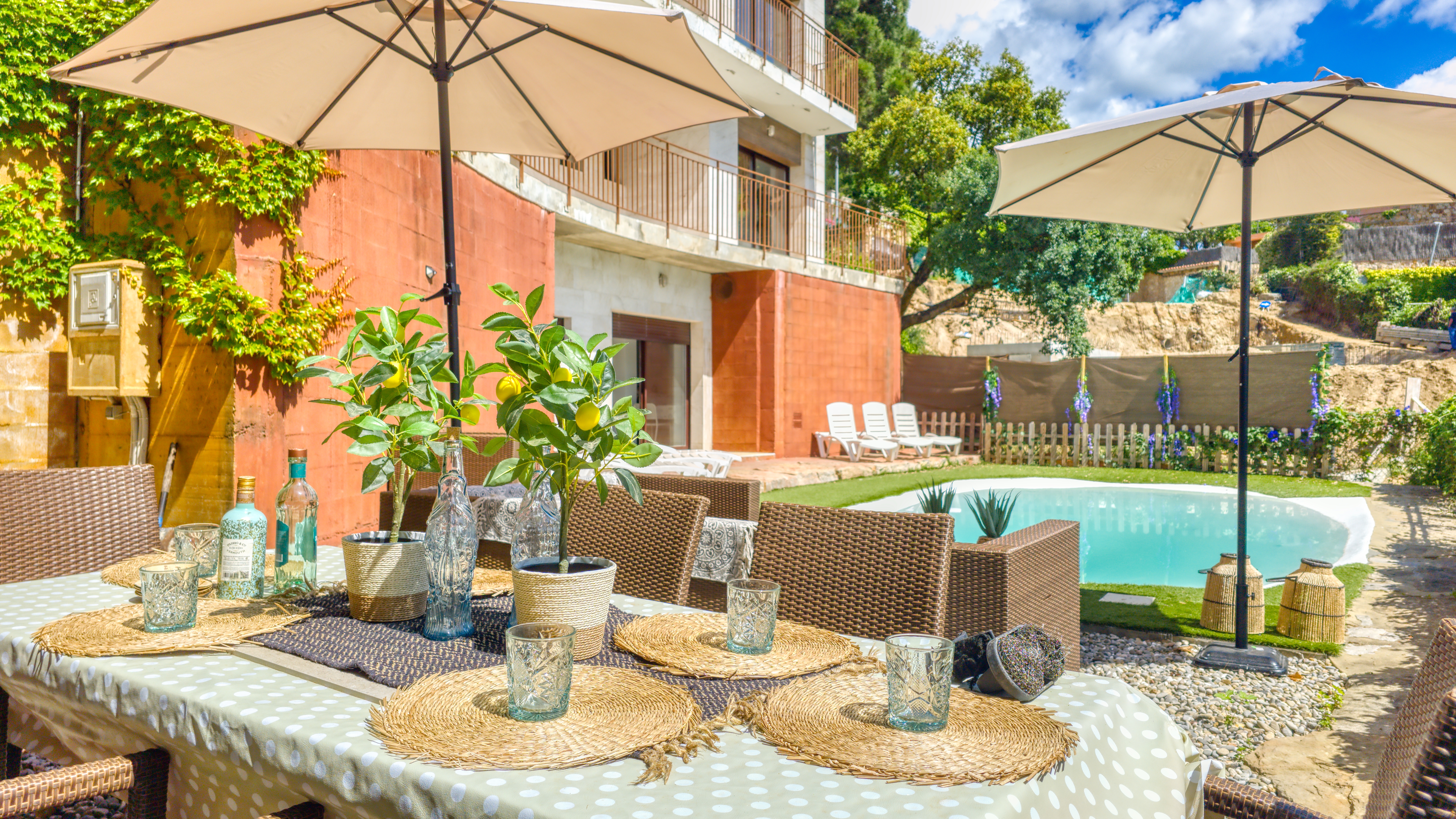 Holiday villa Costa Brava Spain - Villa Sunny Beach - Dining area