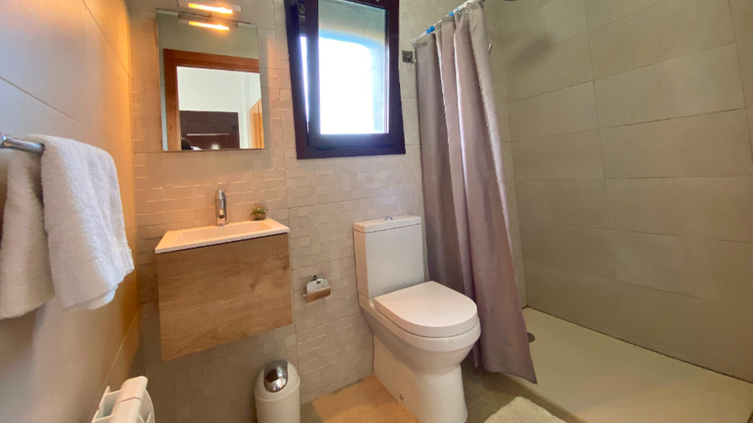 Holiday villas Costa Brava Spain - Villa Sunny Beach - Bathroom