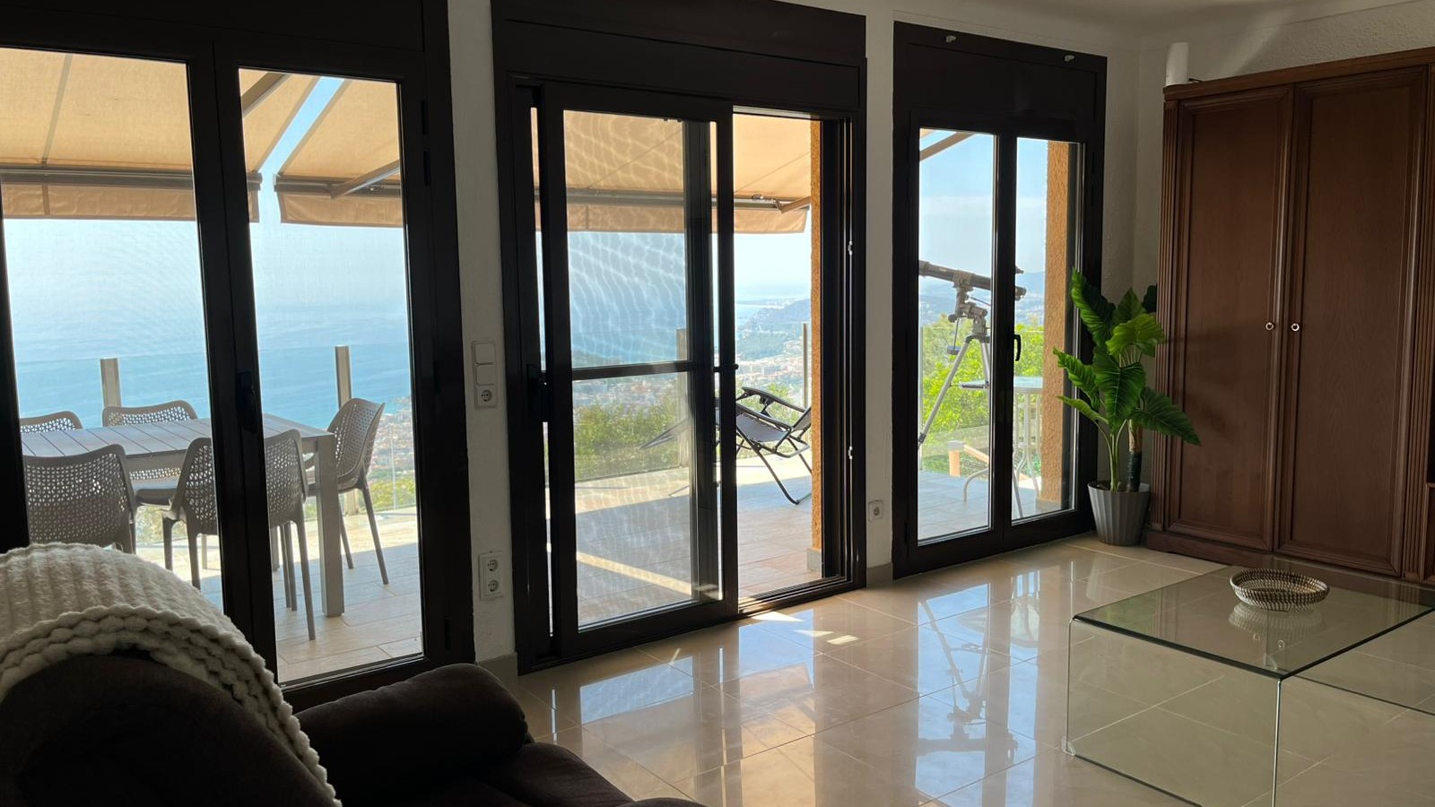 Holiday villas Costa Brava Spain - Villa VistaMar - Living area