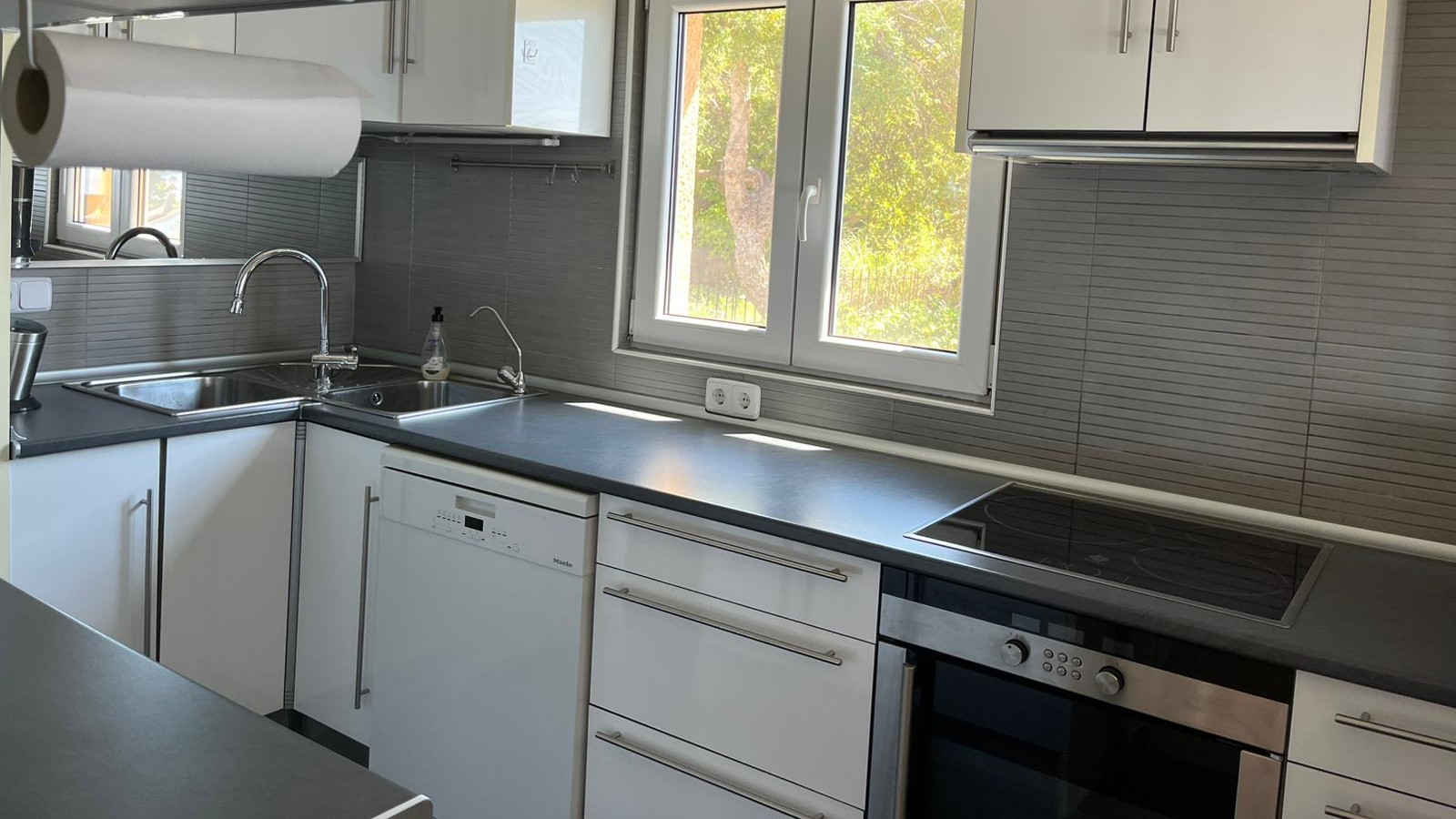Holiday villas Costa Brava Spain - Villa VistaMar - Kitchen