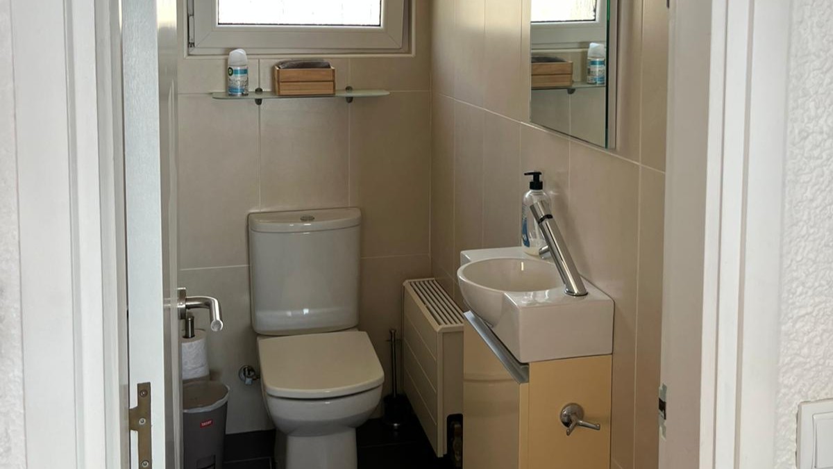Holiday villas Costa Brava Spain - Villa VistaMar - Toilet