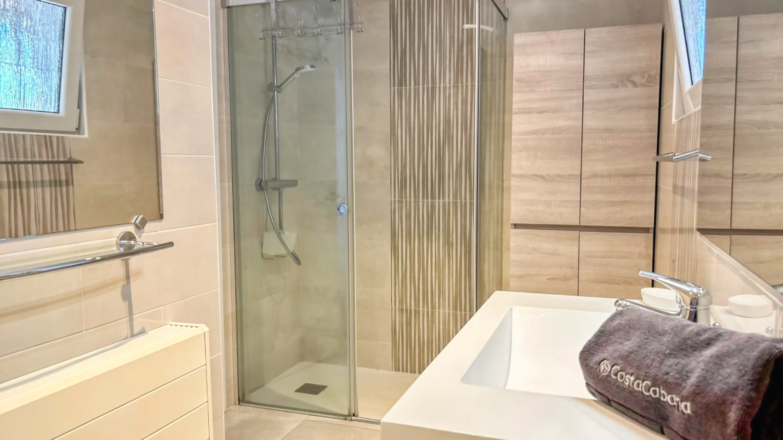 Holiday villas Costa Brava Spain - Villa VistaMar - Bathroom