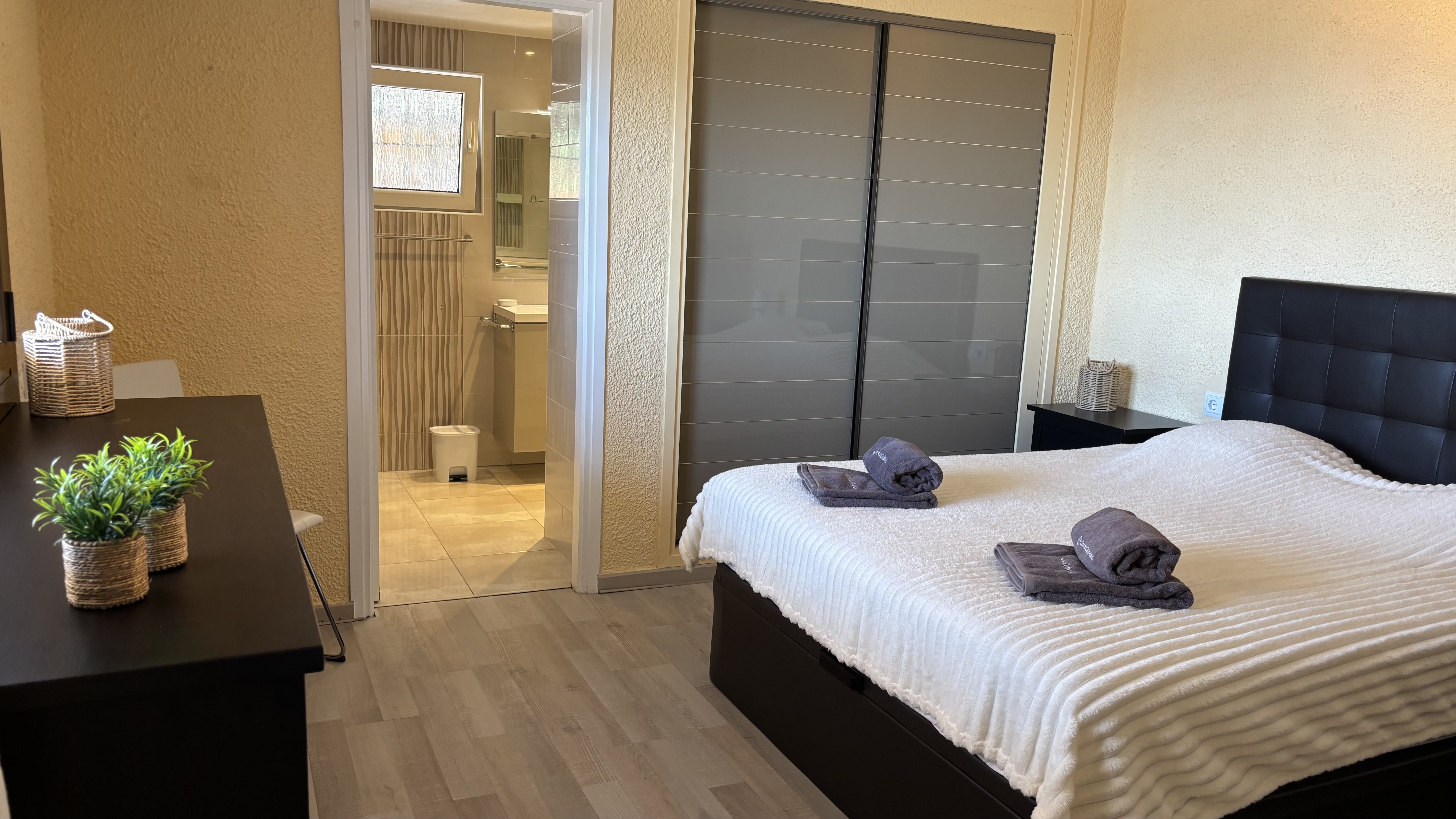 Holiday villas Costa Brava Spain - Villa VistaMar - 