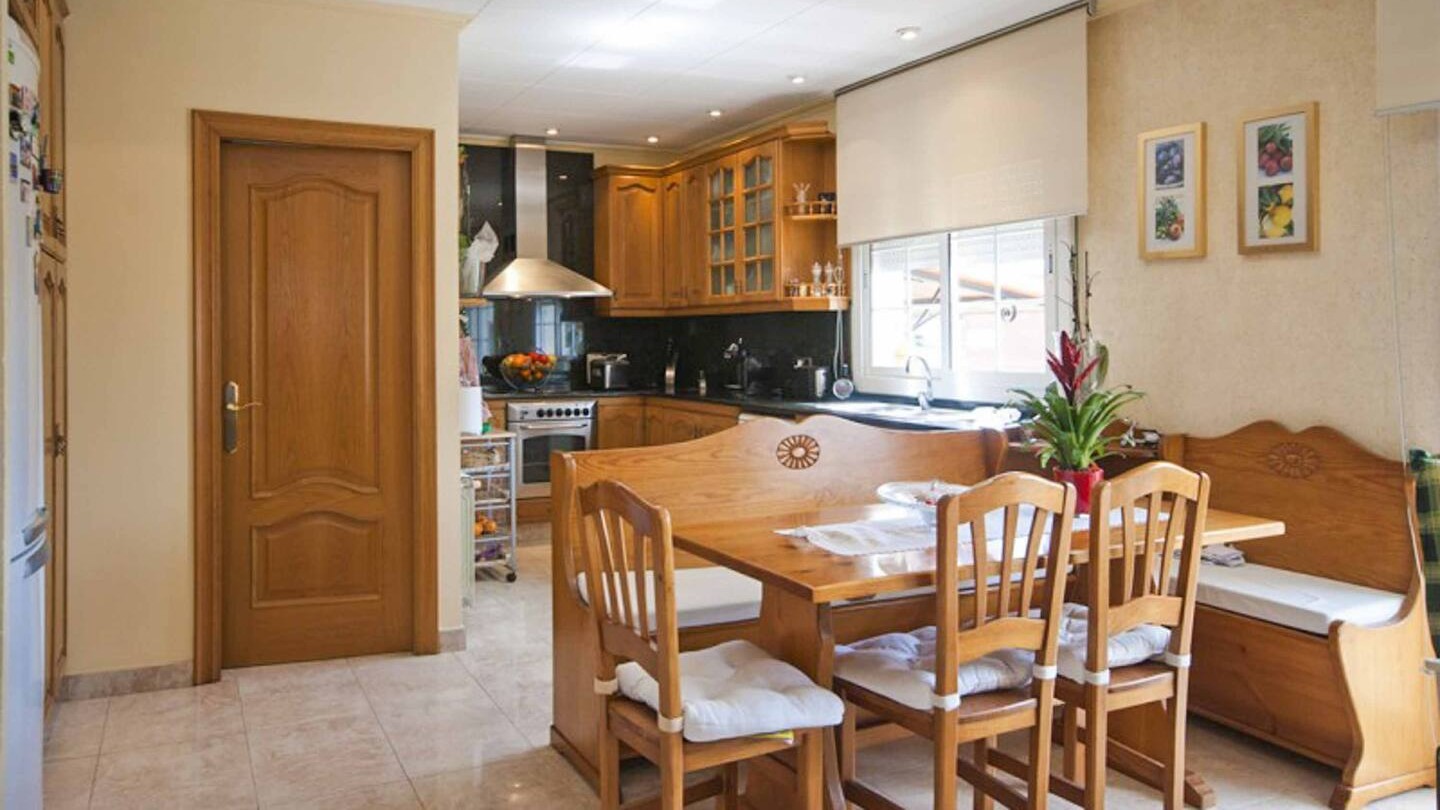 Holiday villas Costa Brava Spain - Villa Mercedes Fenals - 